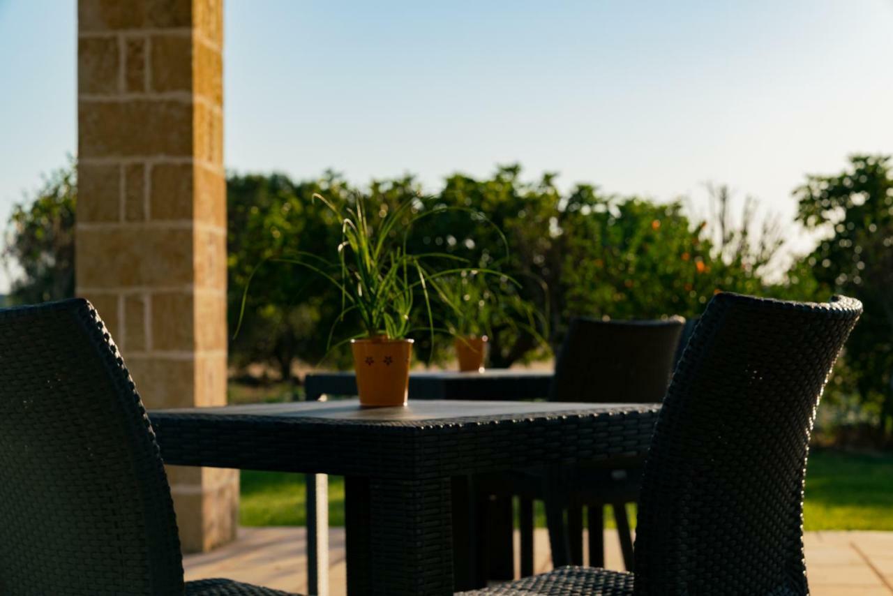 Villa Casale Cerfignano Bagian luar foto