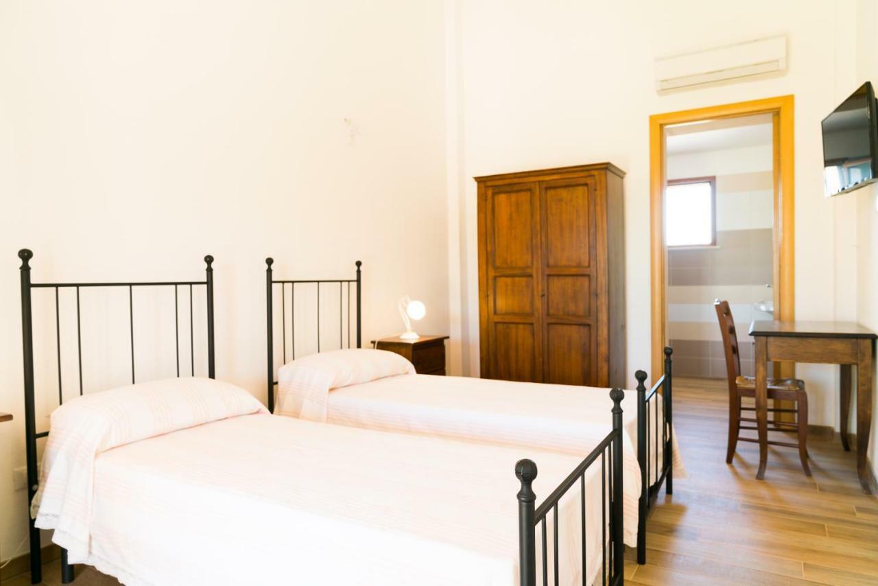 Villa Casale Cerfignano Bagian luar foto