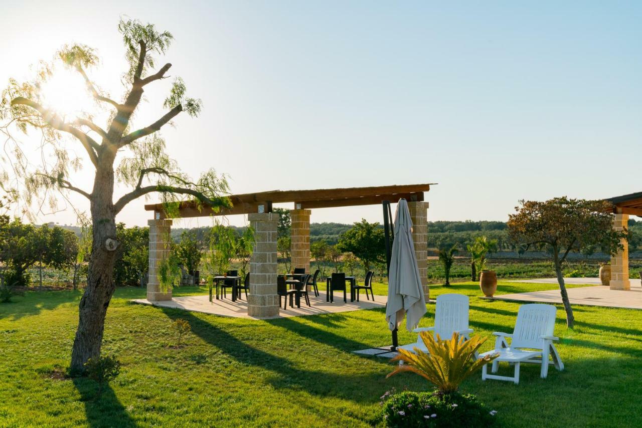 Villa Casale Cerfignano Bagian luar foto