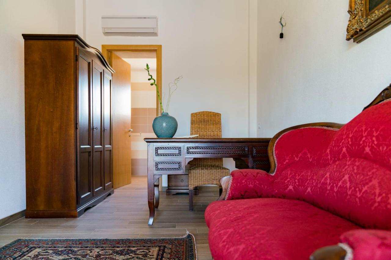 Villa Casale Cerfignano Bagian luar foto