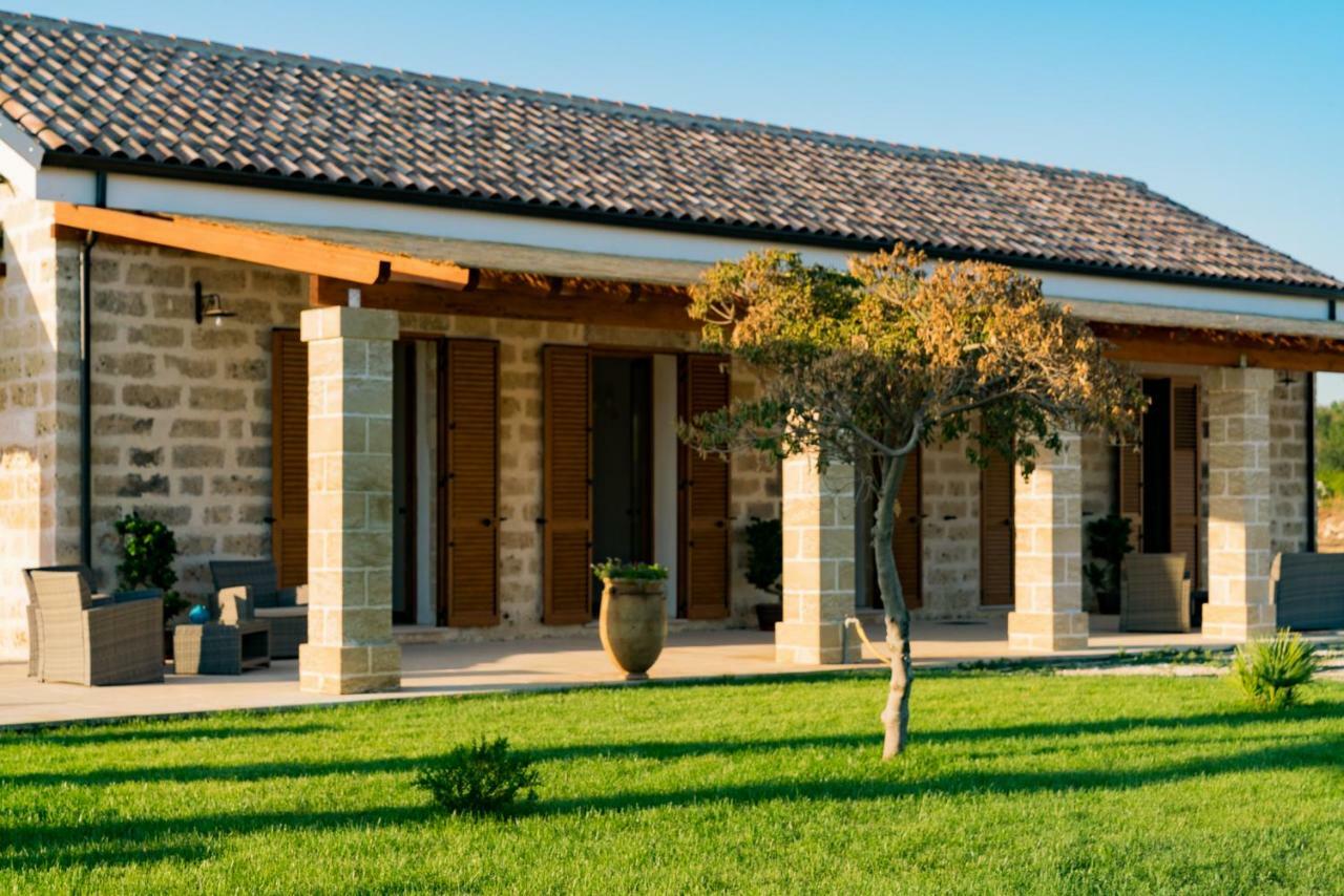 Villa Casale Cerfignano Bagian luar foto
