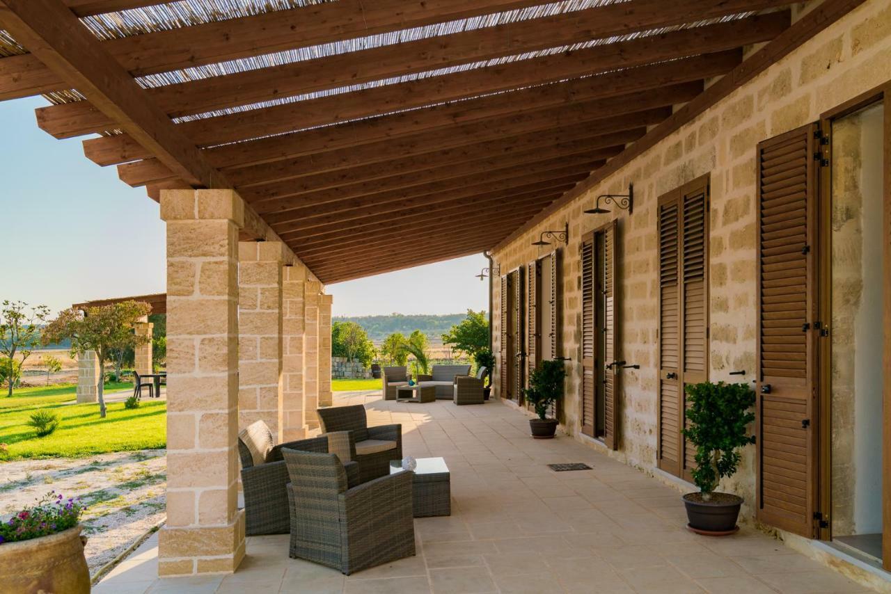Villa Casale Cerfignano Bagian luar foto