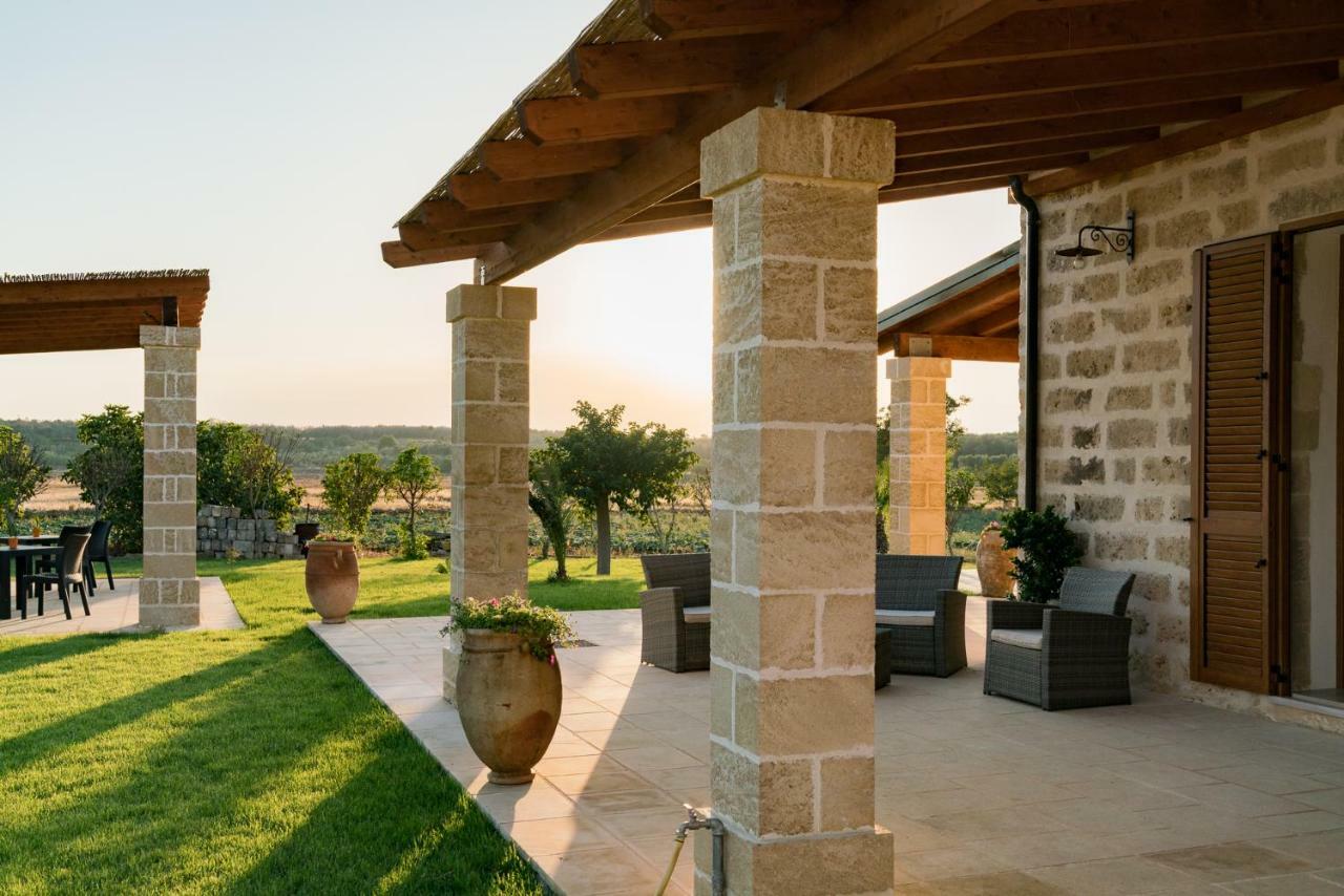Villa Casale Cerfignano Bagian luar foto