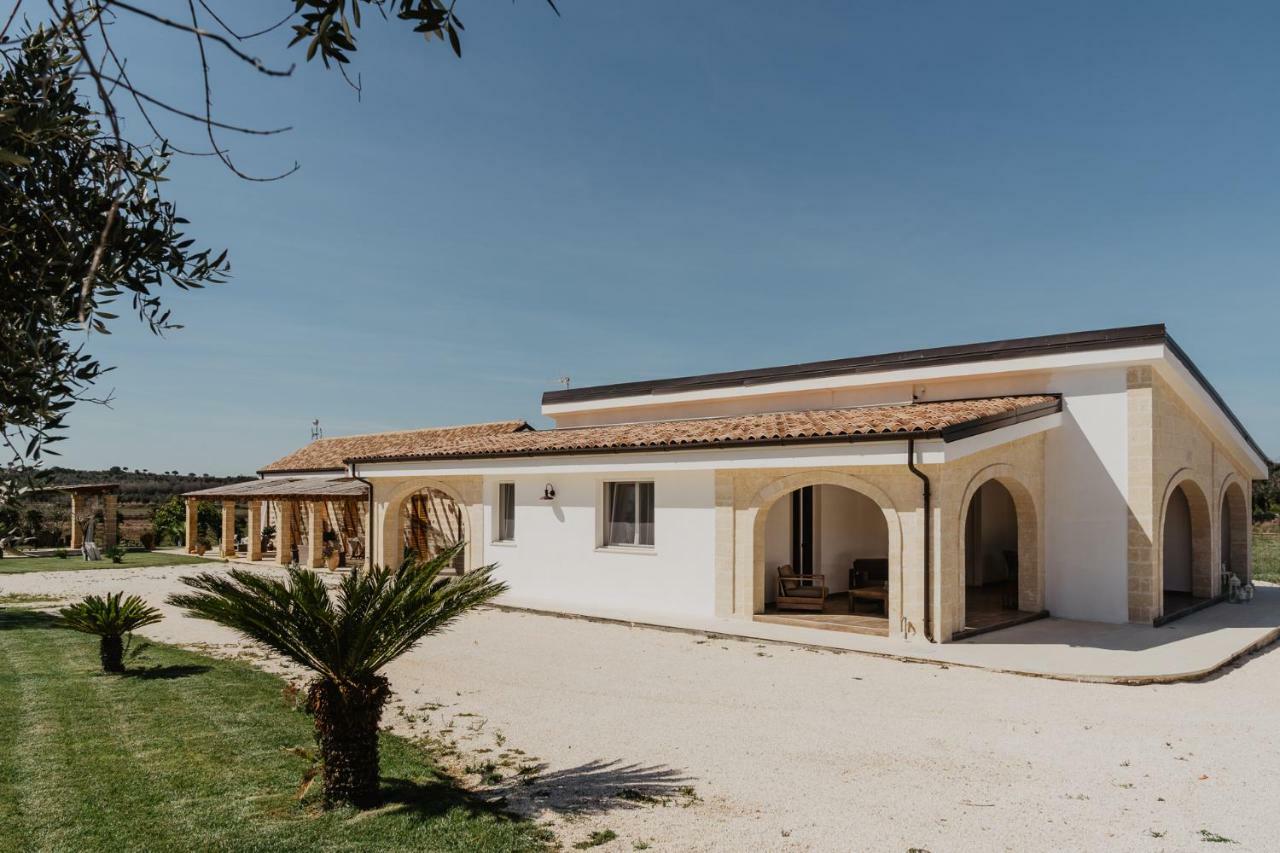 Villa Casale Cerfignano Bagian luar foto