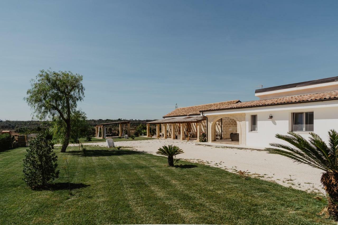 Villa Casale Cerfignano Bagian luar foto