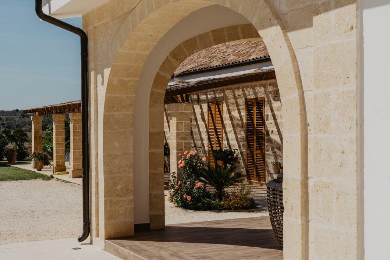 Villa Casale Cerfignano Bagian luar foto